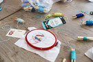 Broderie à la main